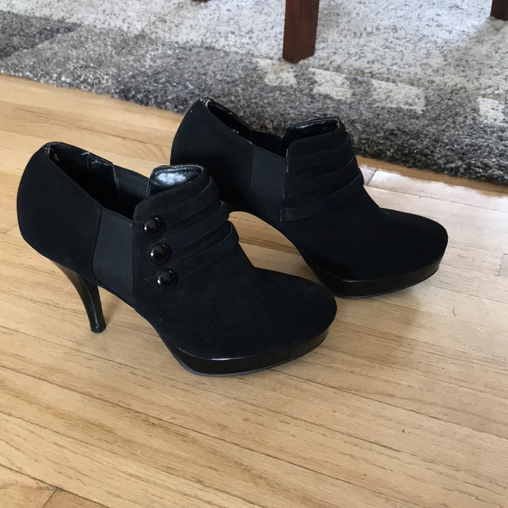 Unlisted Black Booties Sz 9